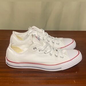 Converse AllStars Low Canvas White Unisex Sneakers Womens 10 / Mens 8